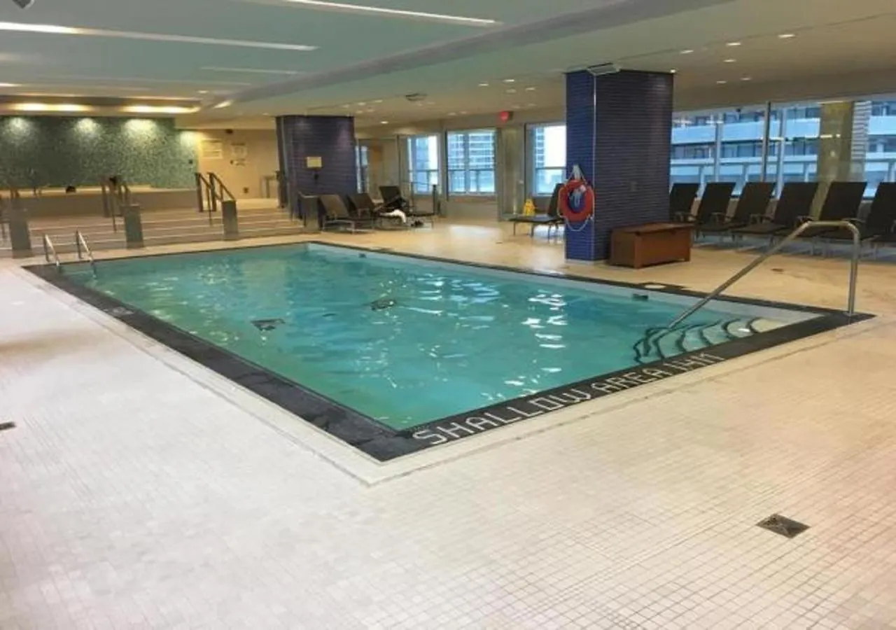 Micasa Suites - Stylish Condo In Maple Leaf Square Toronto